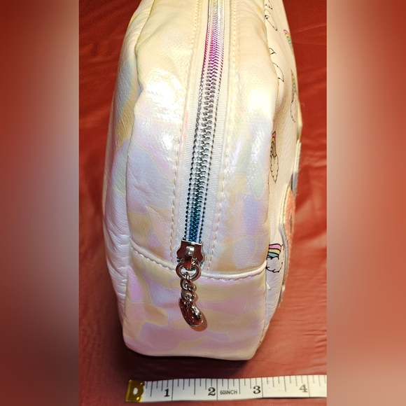 Miss Gwen's OMG Accessories Quilted Stuff Pouch "Dream" Lk New approx 9"×9"×3" - Picture 2 of 8